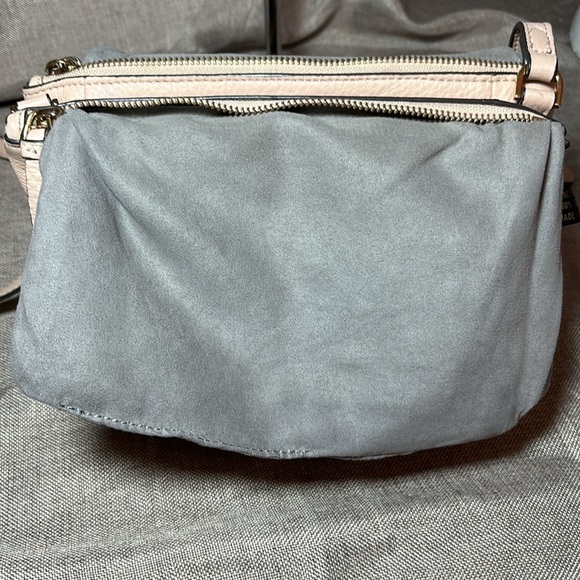 Vince Camuto Gally Leather Crossbody Handbag Purse Blush - Picture 4 of 10